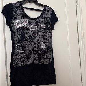 DKNY jeans Black and Gray Graphic Tee size M